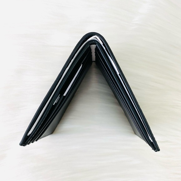 Michael Kors Men’s Harrison Slim Billfold Wallet - Picture 8 of 12